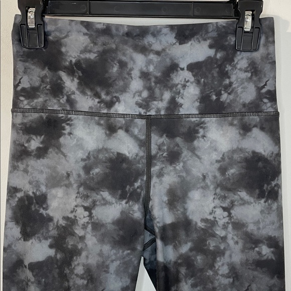Athleta Elation Printed 7/8 Tight Leggings Dance All Night Black Tie-Dye Small - Picture 3 of 9